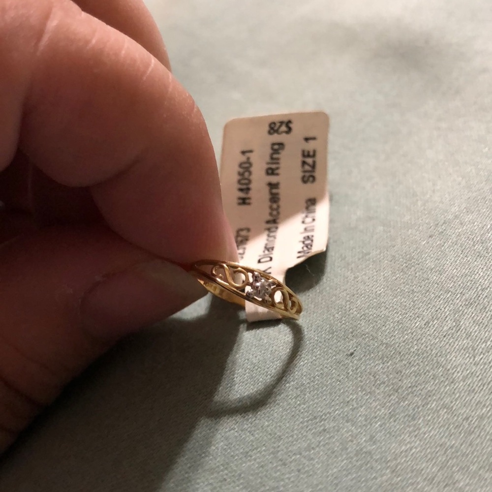 10k diamond accent ring